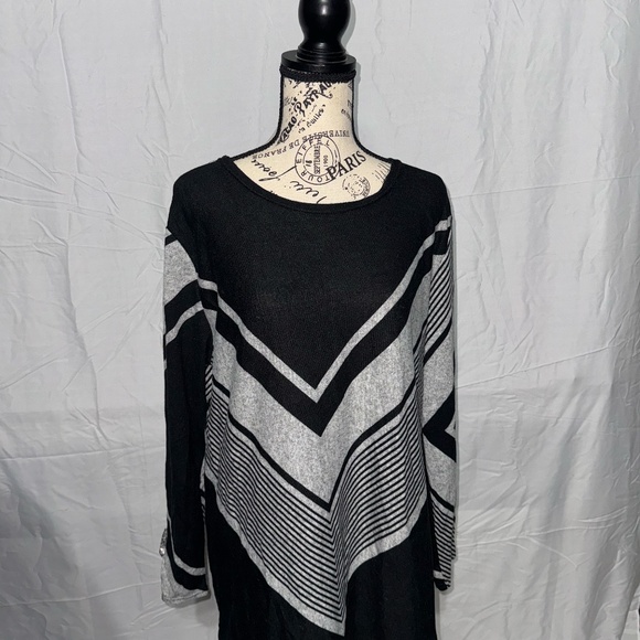 Long Sleeve Blouse - Picture 3 of 4